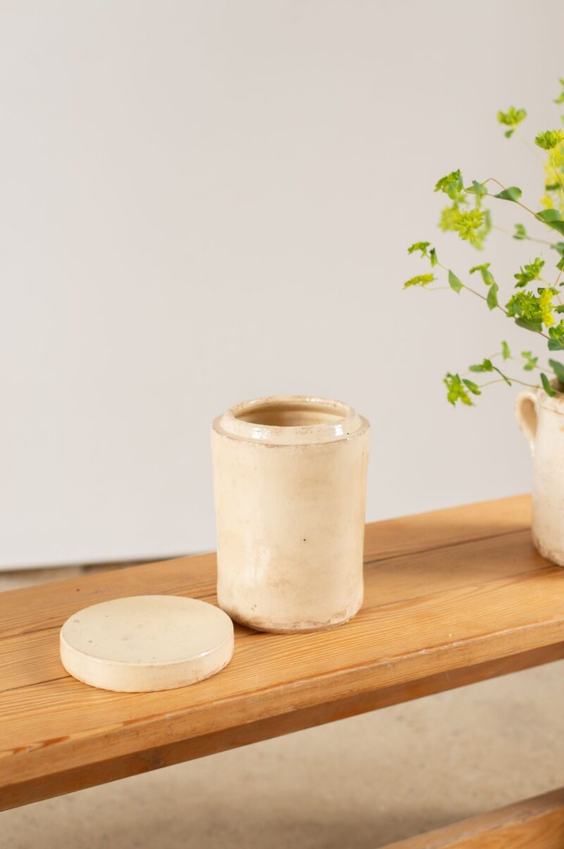 Liloh 19th-Century Cream Glazed Italian Storage Pot with Lid – c.1880 - Image 2
