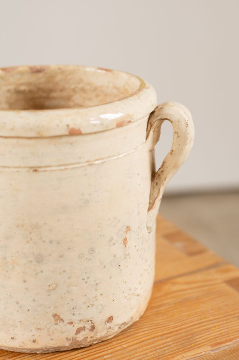 Liloh 19th-Century Off-White Italian Glazed Storage Pot with Handle – c.1880 - Image 4