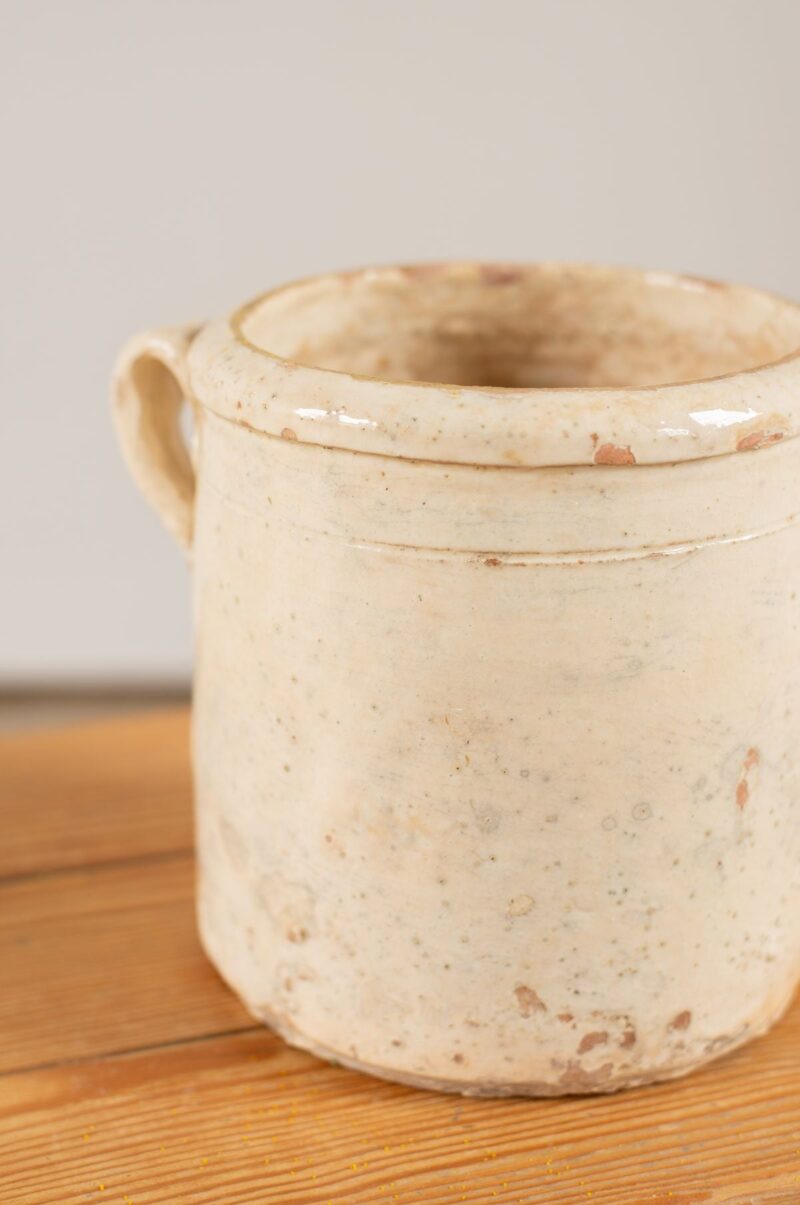 Liloh 19th-Century Off-White Italian Glazed Storage Pot with Handle – c.1880 - Image 5
