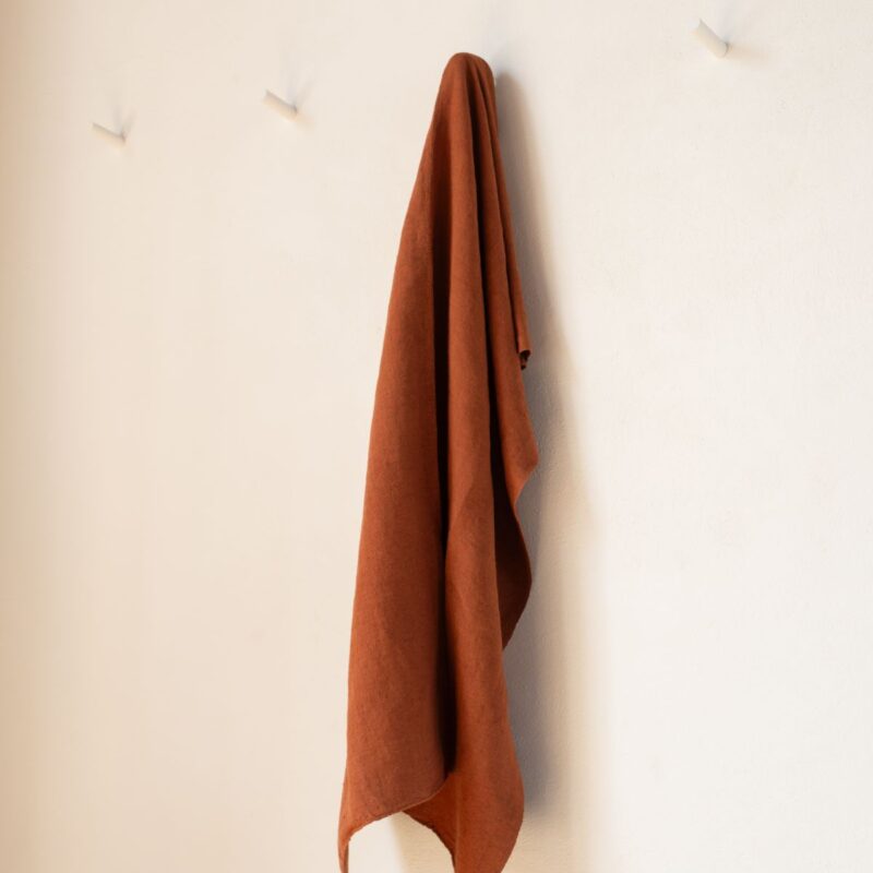 Liloh Antique Narrow Loom Hemp Throw – Russet Dyed