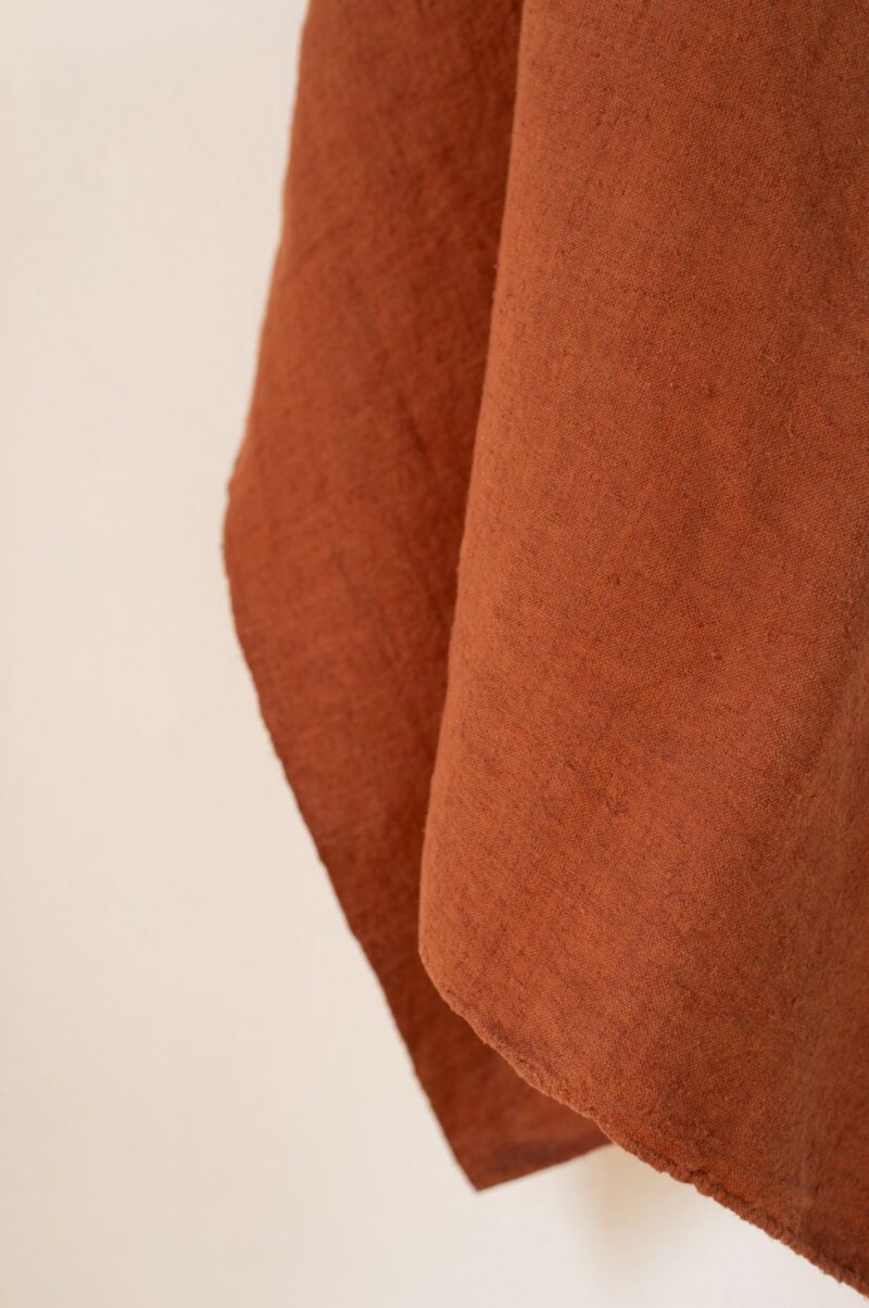 Liloh Antique Narrow Loom Hemp Throw – Russet Dyed - Image 3
